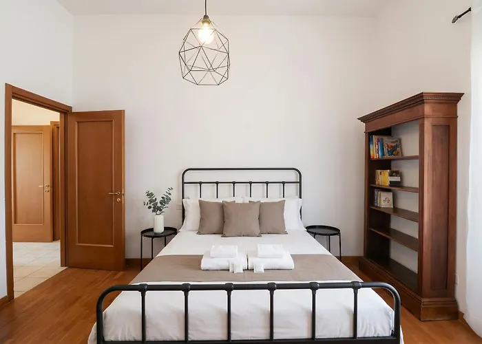 Apartment Trastevere Chic 2 - Near Center & Station Rom